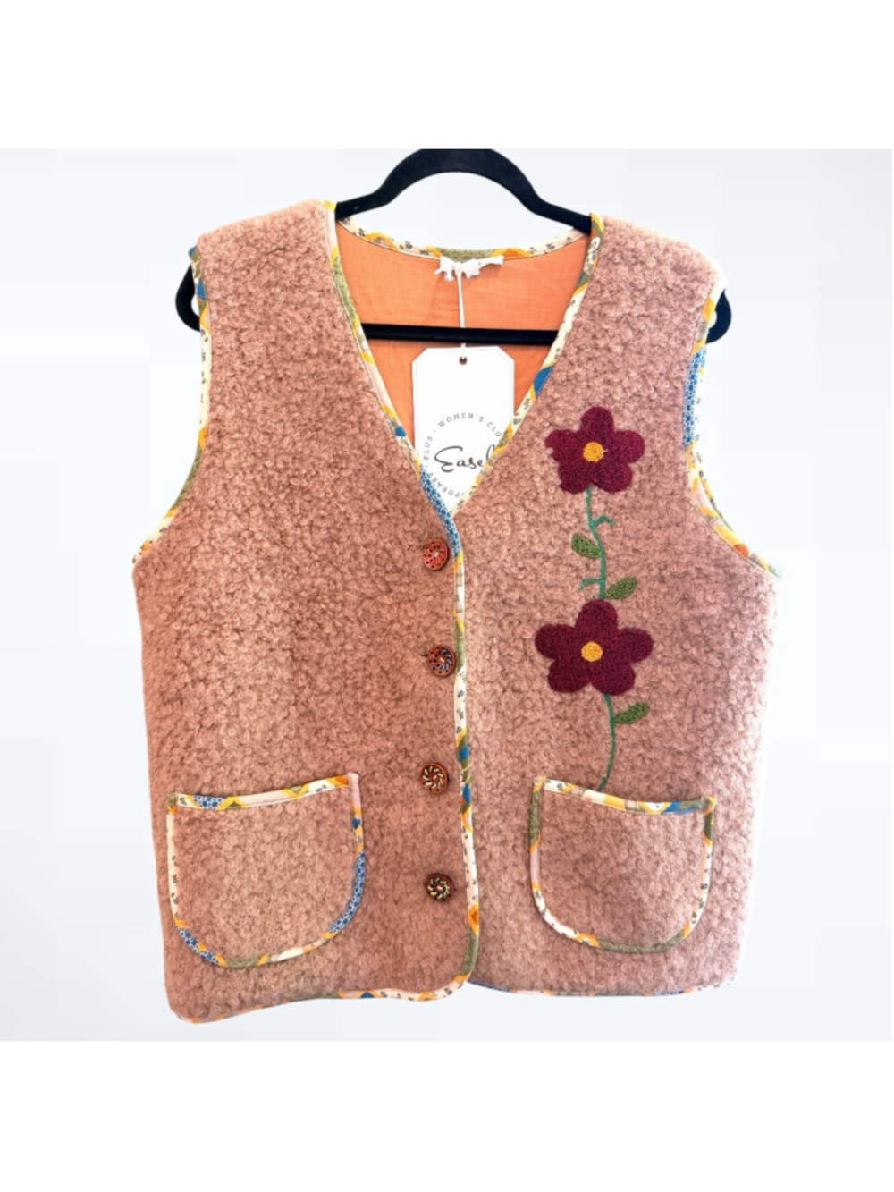 Easel Floret Embroidered Sweater Vest in Latte Size S
